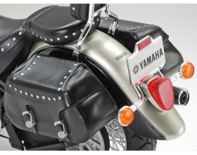 Yamaha XV1600 RoadStar Custom 1:12 | 14135 TAMIYA