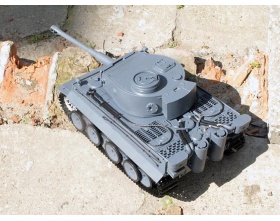 German Tiger I czołg 1:16 SZARY STAL V7.0 | 3818-1US-2,4 HENG LONG