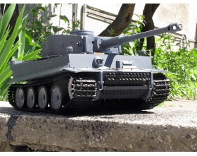 German Tiger I czołg 1:16 SZARY STAL V7.0 | 3818-1US-2,4 HENG LONG
