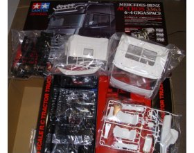 Ciężarówka Mercedes-Benz Actros 3363 6x4 GigaSpace 1/14 KIT | TA-56348 TAMIYA