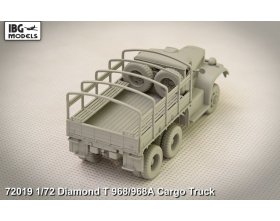 Diamond T 968 Cargo Truck 1:72 | 72019 IBG