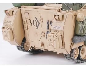 US M113A2 Armored Personnel Carrier Desert Version 1:35 | Tamiya 35265