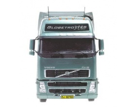 Volvo FH 16 Globetrotter XL | Italeri 3821